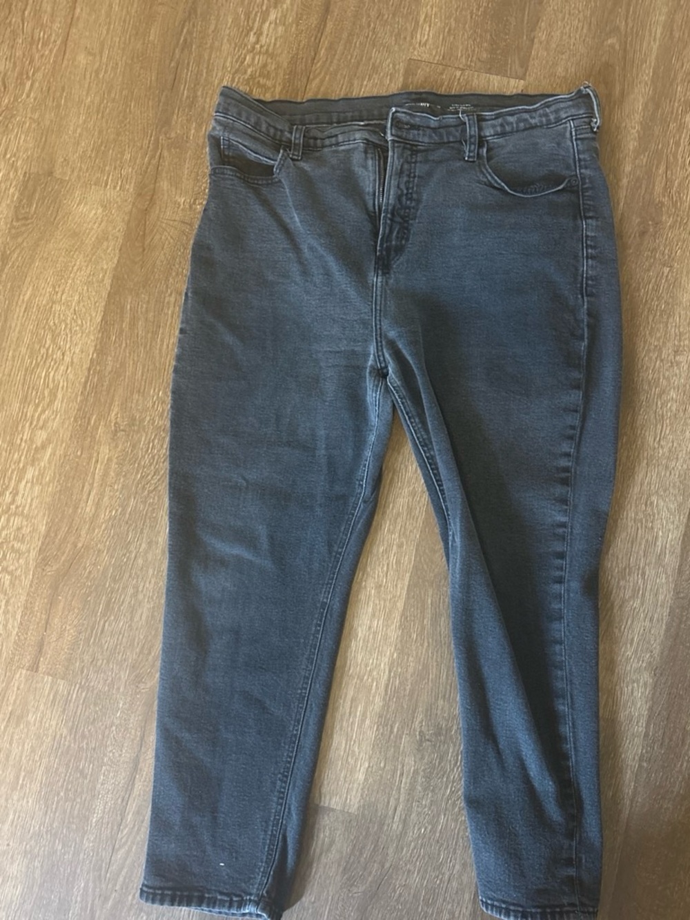 Women’s High-Rise Black Distressed Jeans